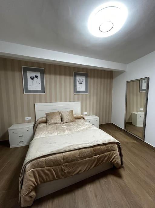 El Coso Apartment Santa Cruz de la Zarza ภายนอก รูปภาพ