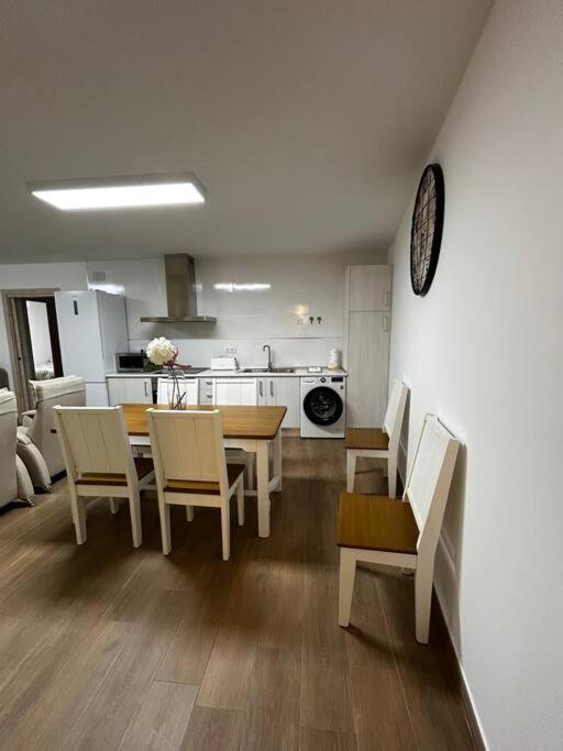 El Coso Apartment Santa Cruz de la Zarza ภายนอก รูปภาพ